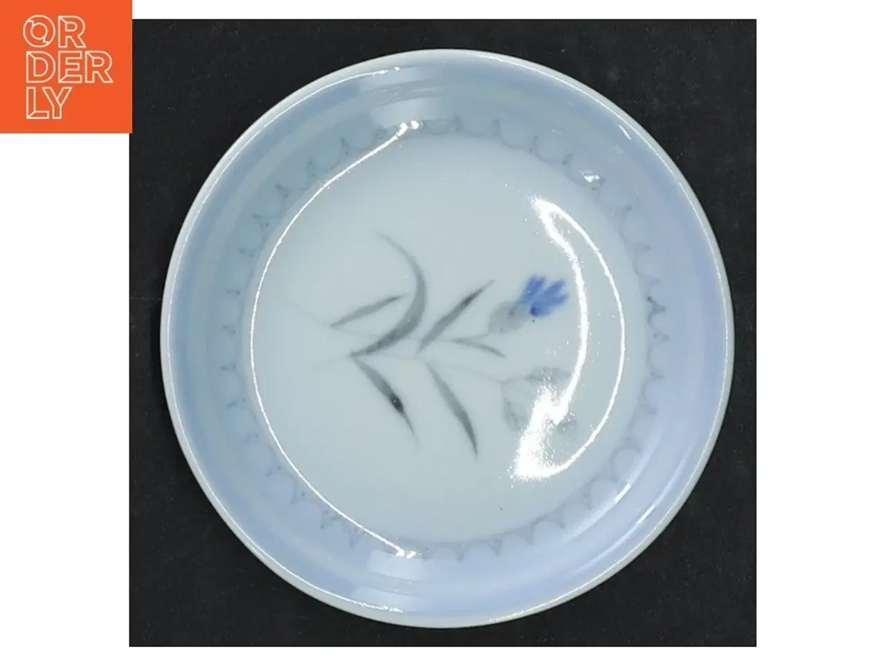 Billede 4 - Blå kornblomst Porcelænstallerkener med blomstermotiv fra B&G (str. Ø, 9 cm)