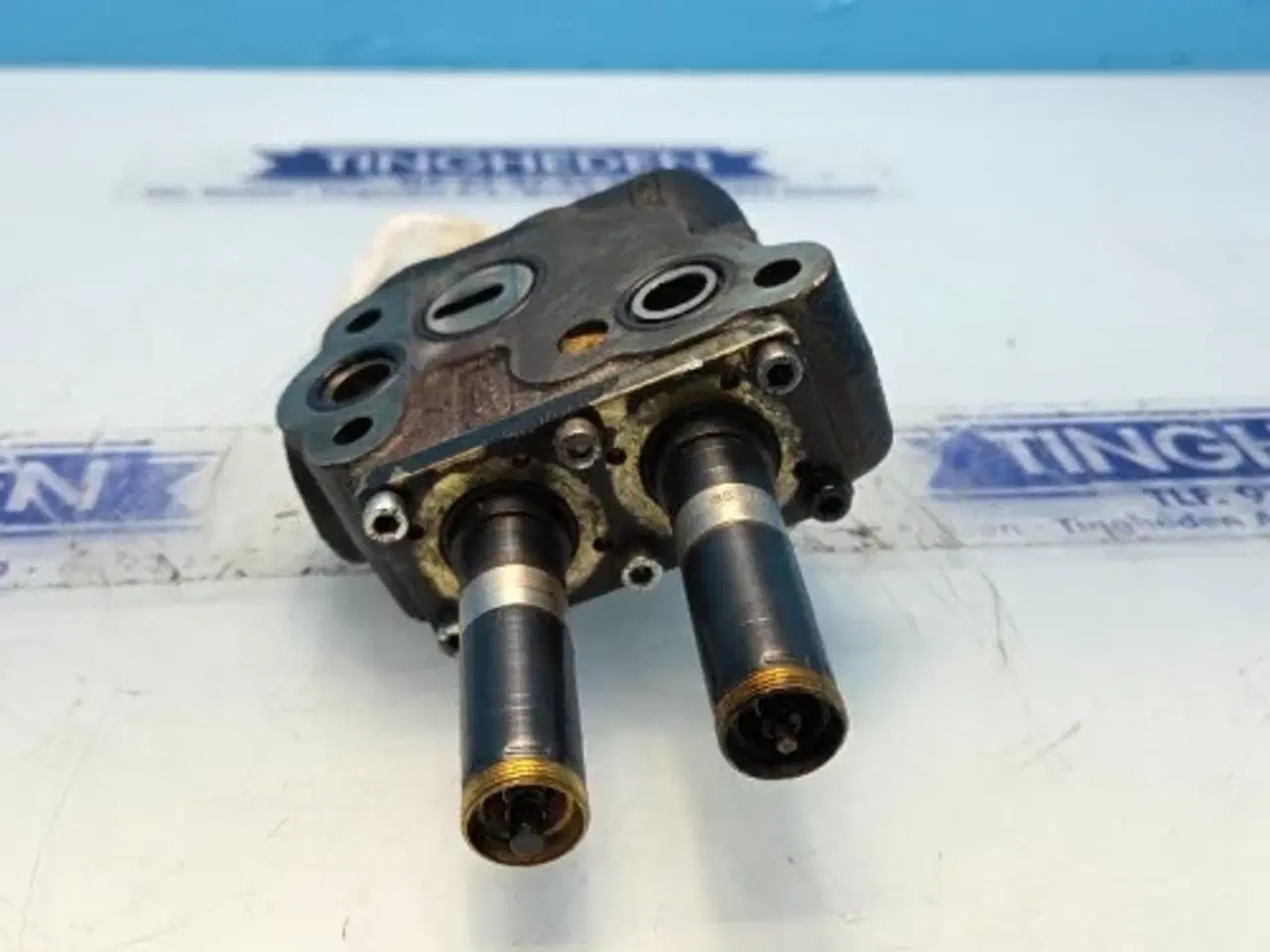 Billede 5 - John Deere 9780 CTS Trykventil AXE18738