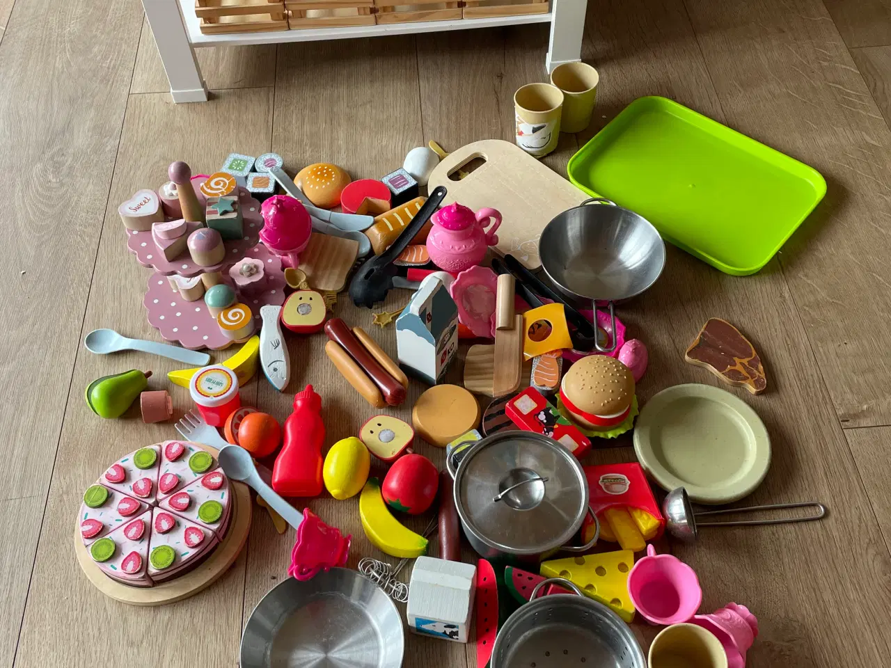 Billede 2 - Lege køkken med en masse tilbehør