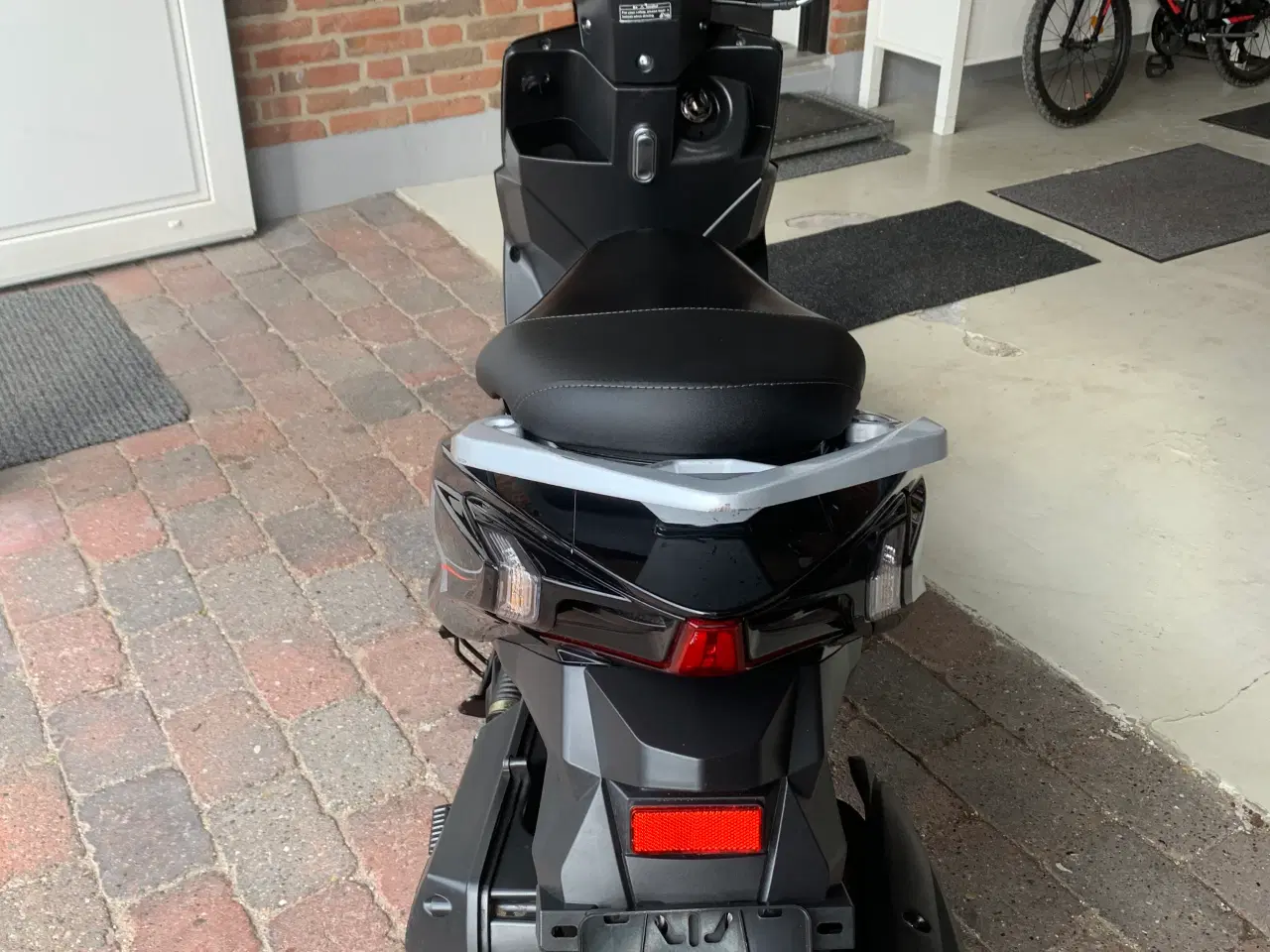 Billede 8 - Vga Street-X 30 km 2025. 2250 km