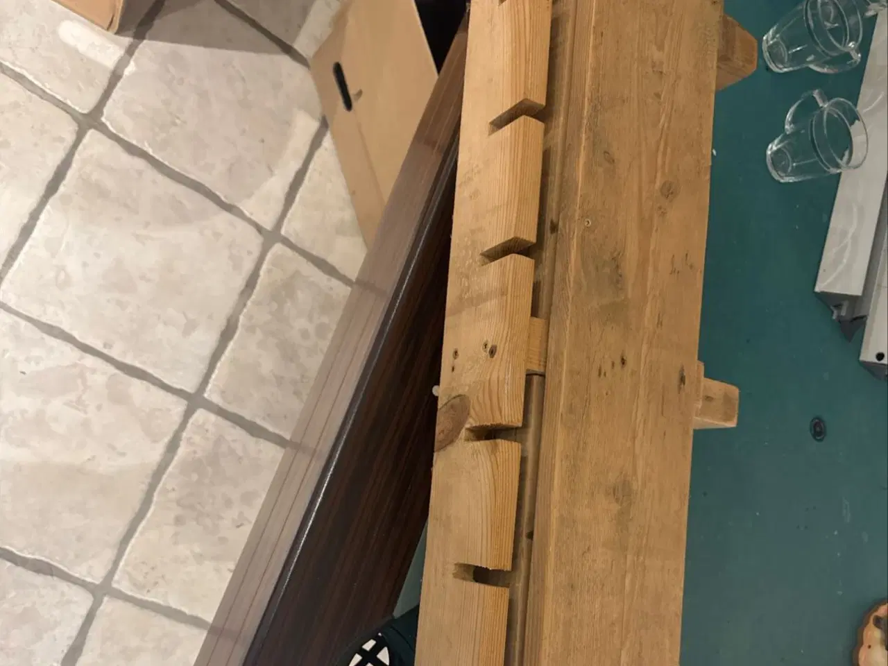 Billede 1 - Vinhokder også til glas i bunden 