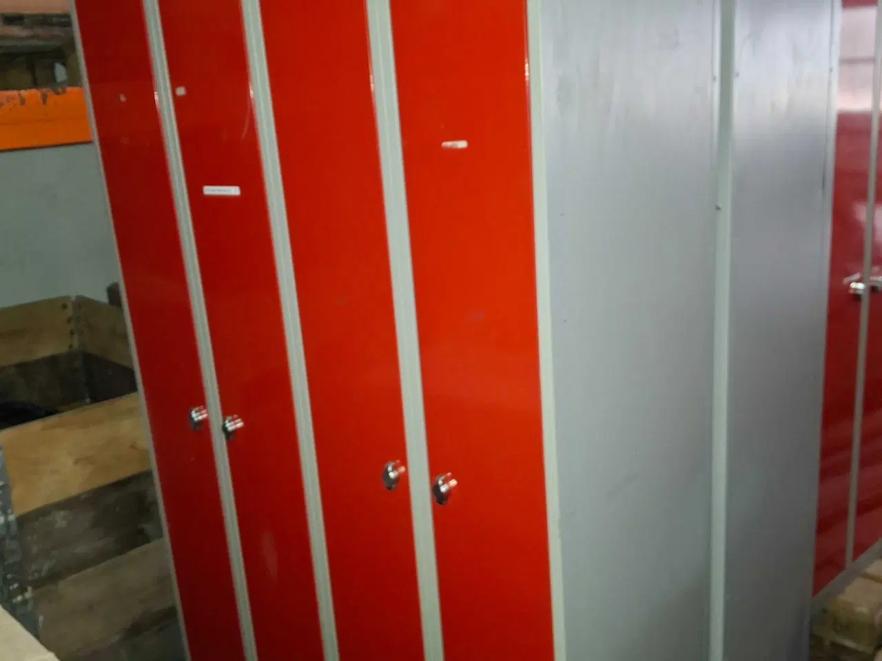 Billede 1 - Fede reto skabe 