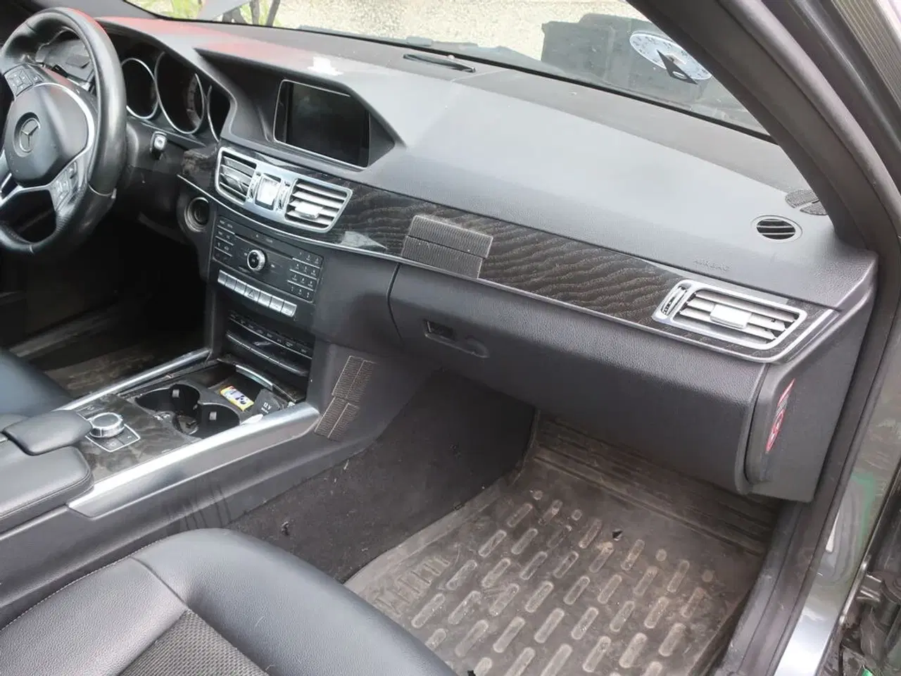 Billede 37 - Personbil MERCEDES E220 Bluetec diesel (momsfri)