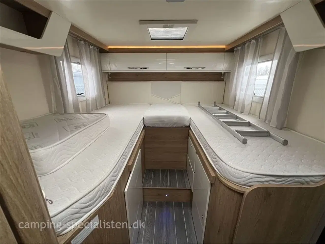 Billede 16 - 2020 - Rollerteam Kronos 284TL   2020 Rollerteam Kronos 284 TL - Se den nu hos Camping-Specialisten.dk