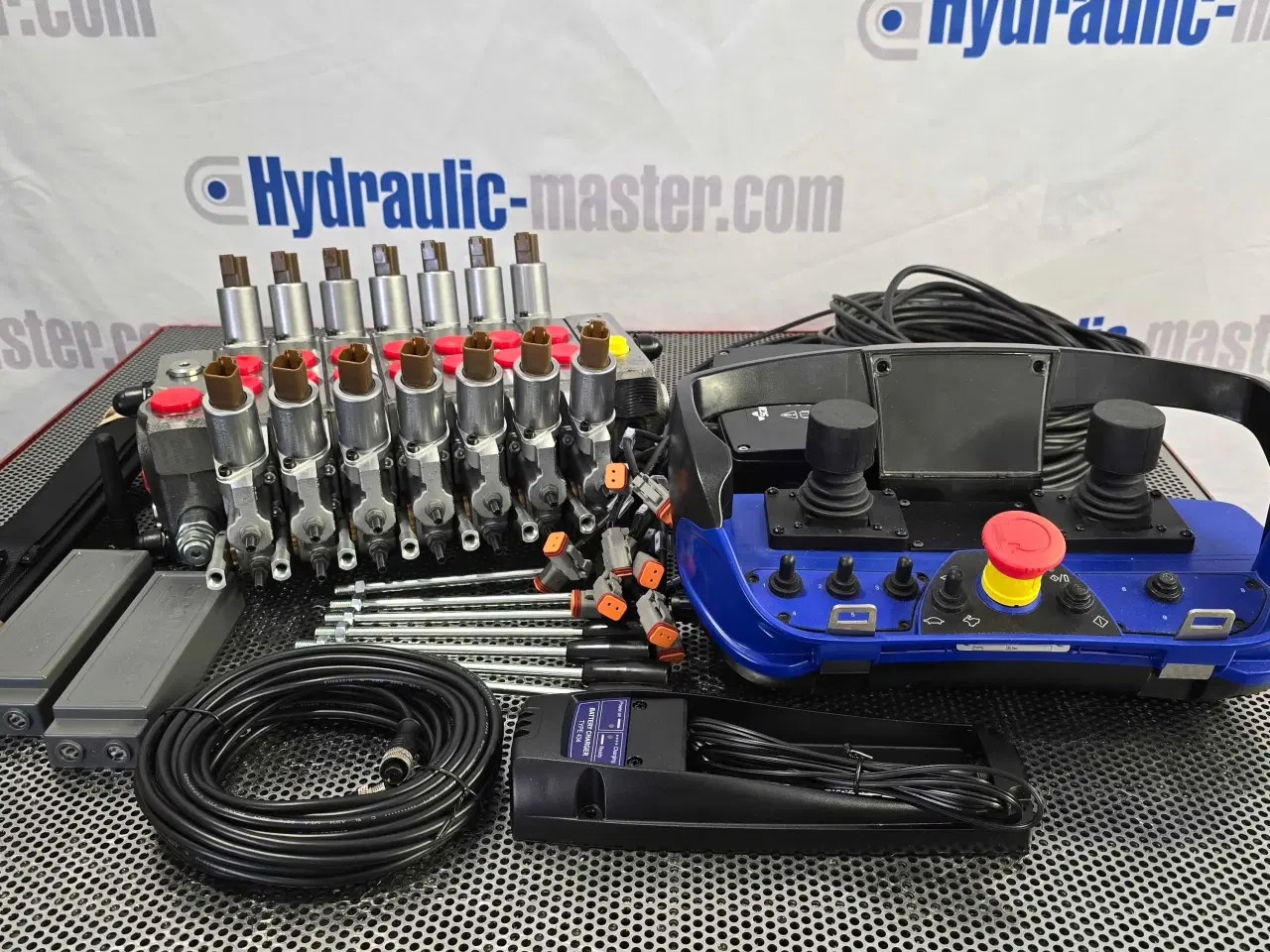 Billede 3 - Walvoil DPX 100 7 sektioner Scanreco RC 400