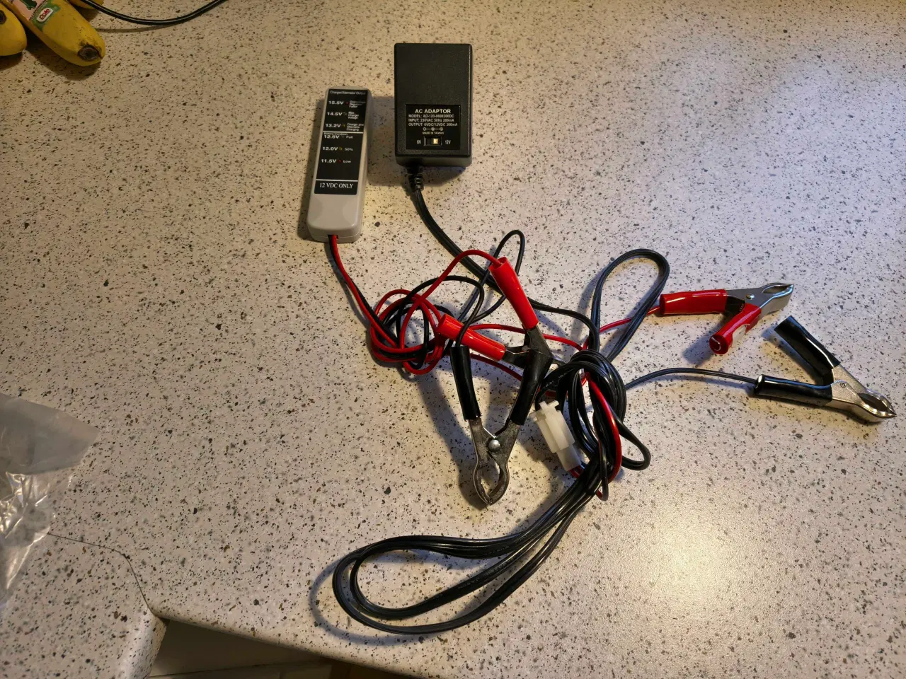 Billede 2 - Batteri lader + batteri tester