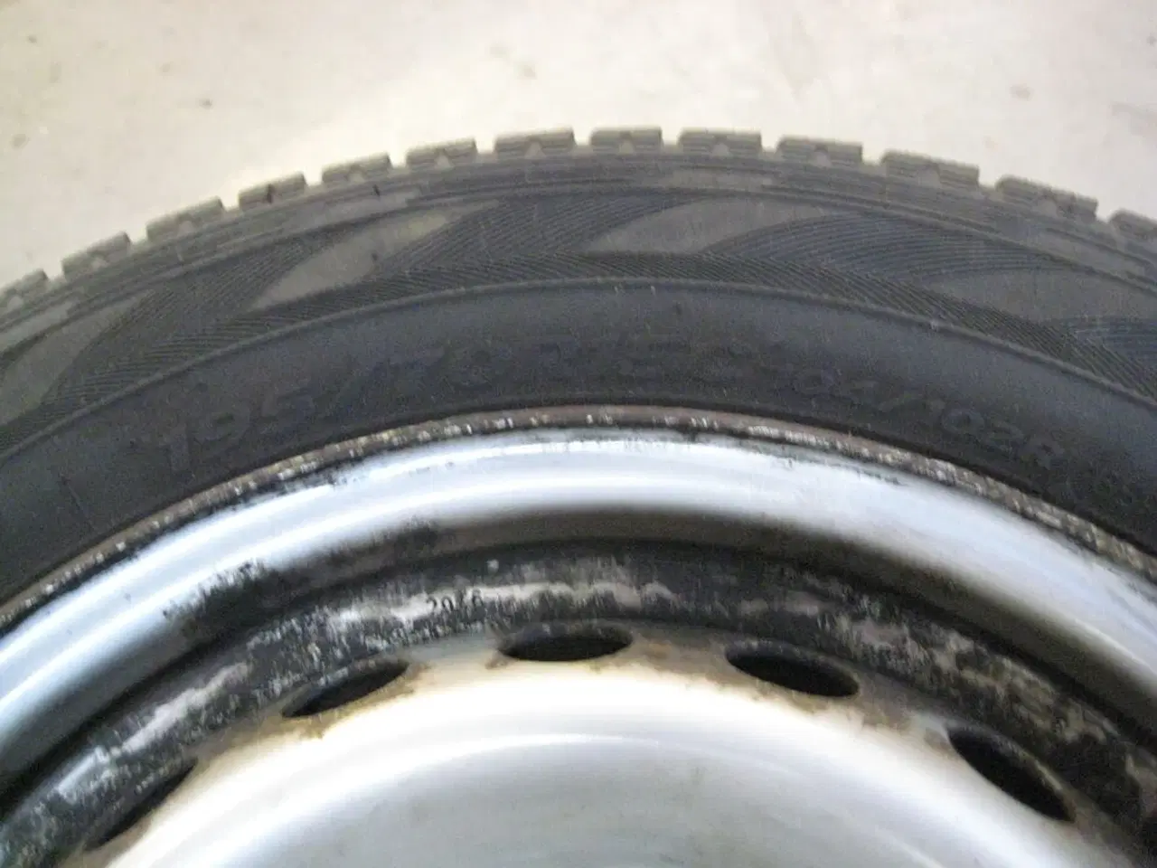 Billede 4 - 4 fælge med dæk, passer til Ford Transit Custom