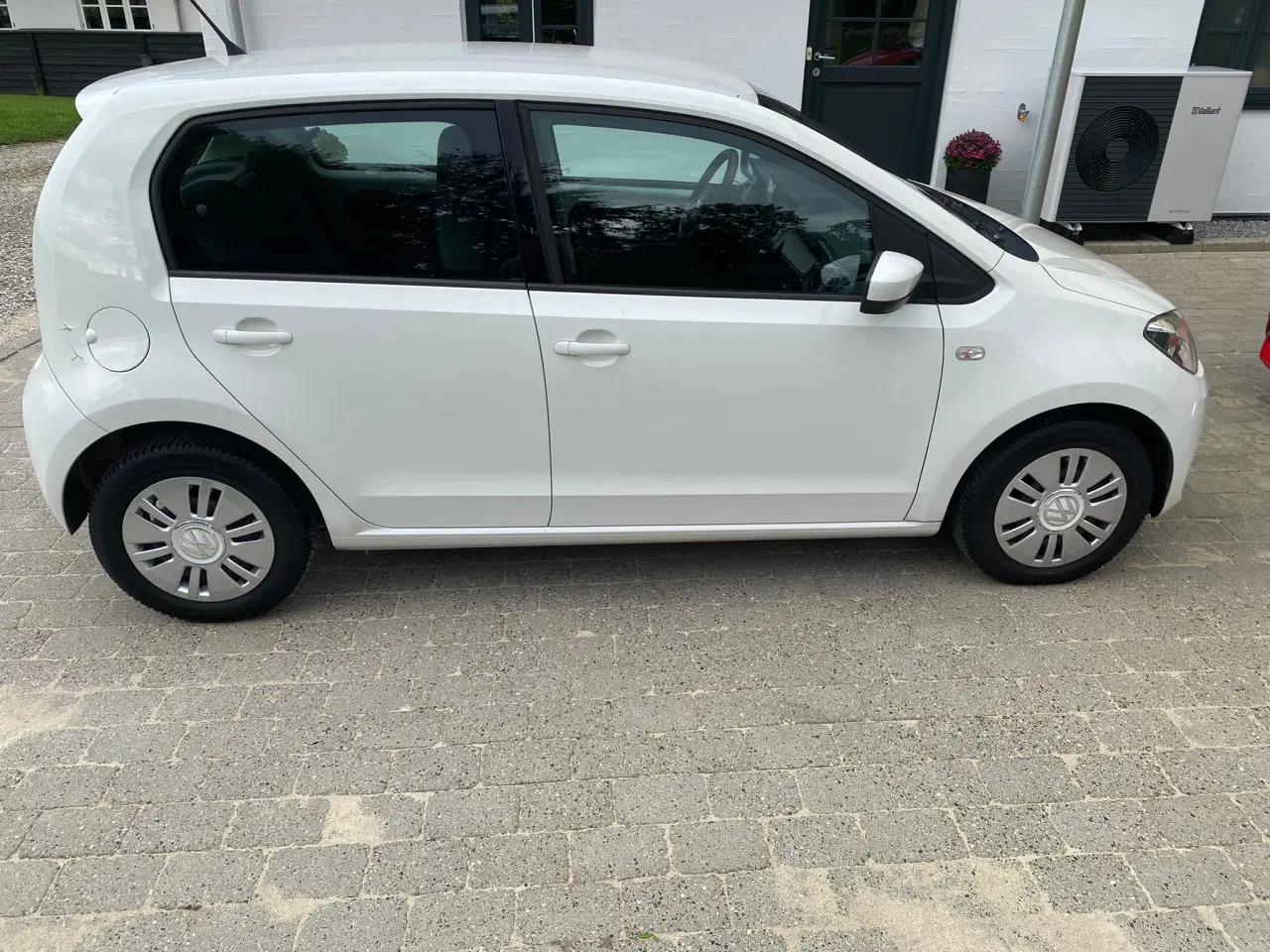 Billede 2 - VW Up! 1.0 – 2014 – Med Nysyn
