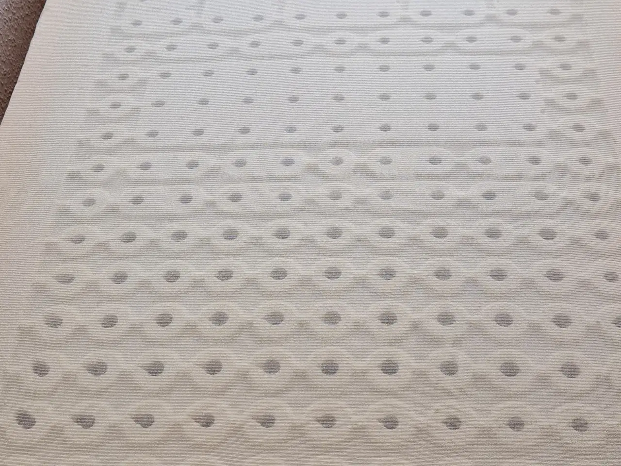 Billede 2 - Fin elevationsseng, sparsomt brugt. 90x200cm.