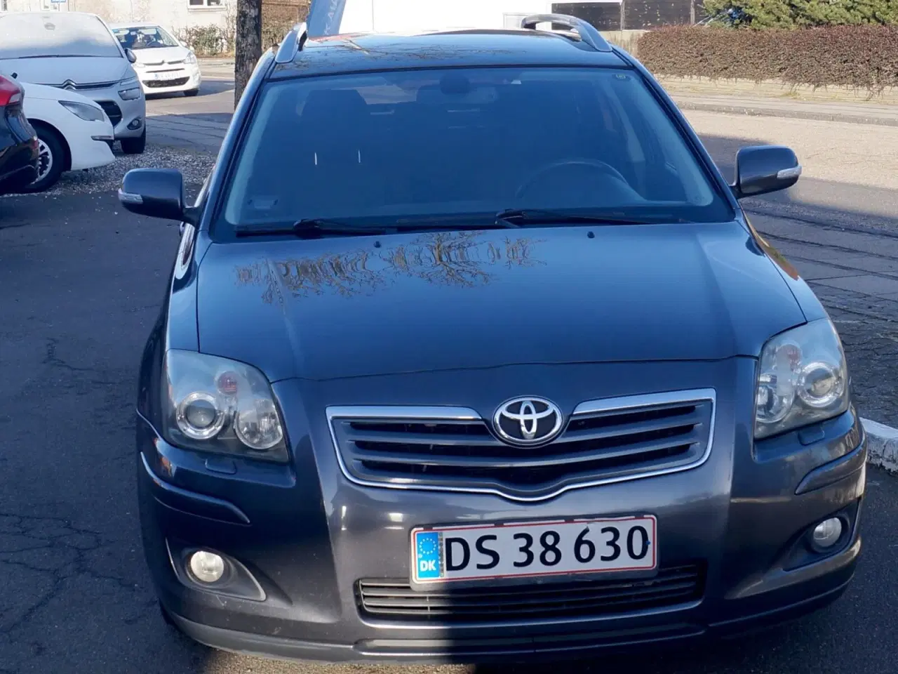 Billede 2 - Toyota Avensis 2,0 D-4D DPF Linea Sol 126HK Stc 6g