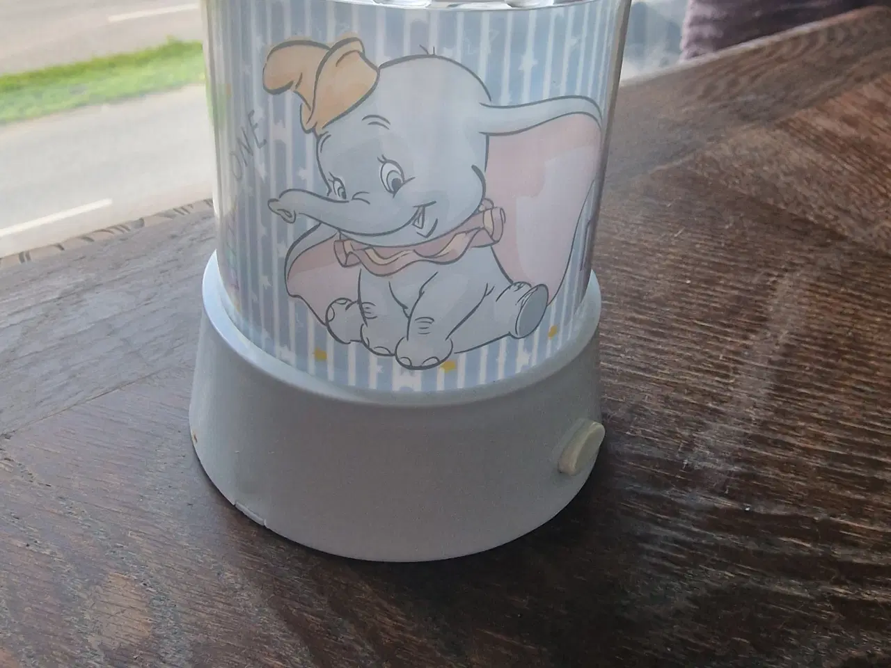 Billede 2 - Dumbo børelampe med stjerneskær