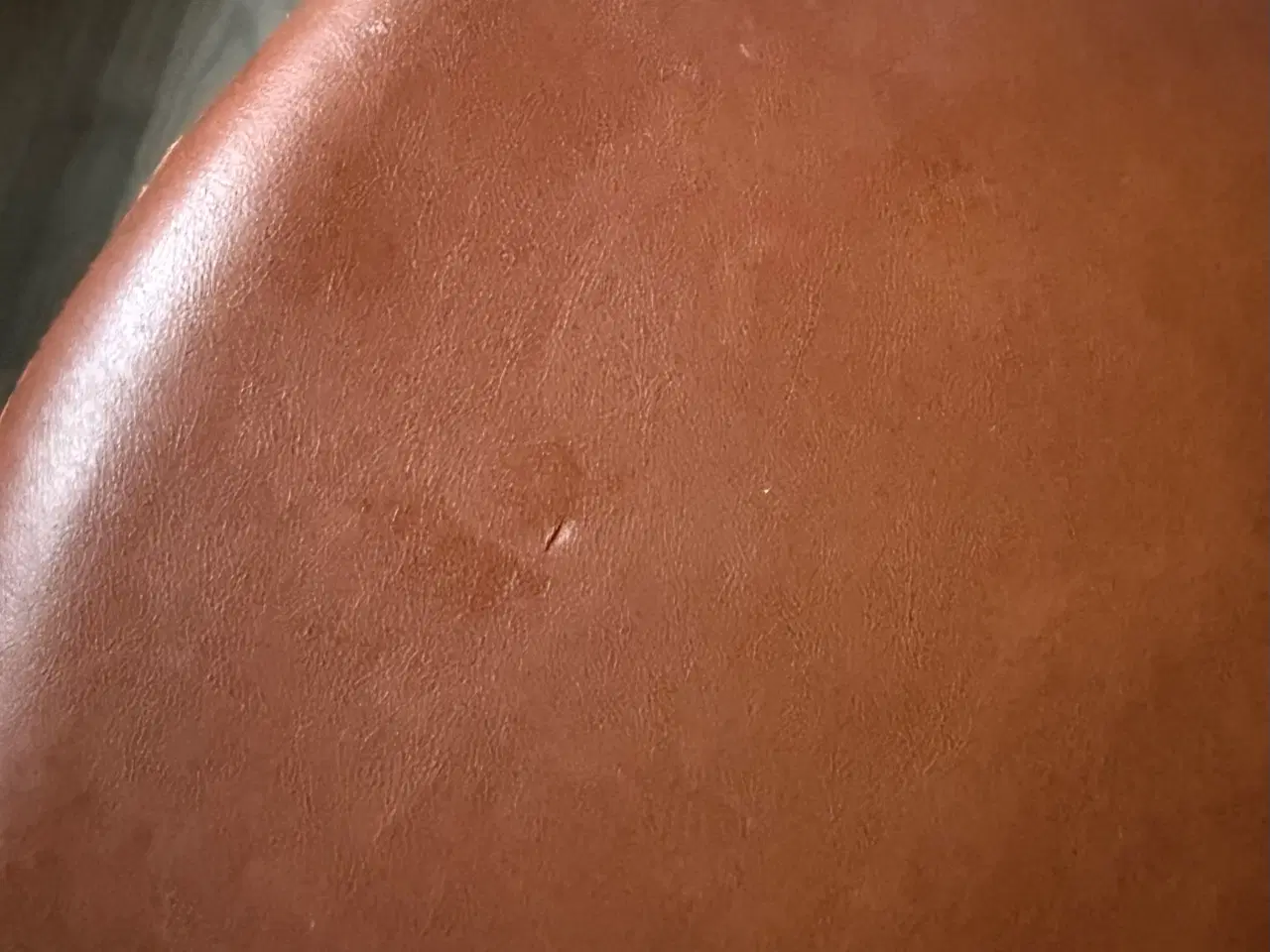 Billede 5 - Kontorstol i brunt kunstlæder