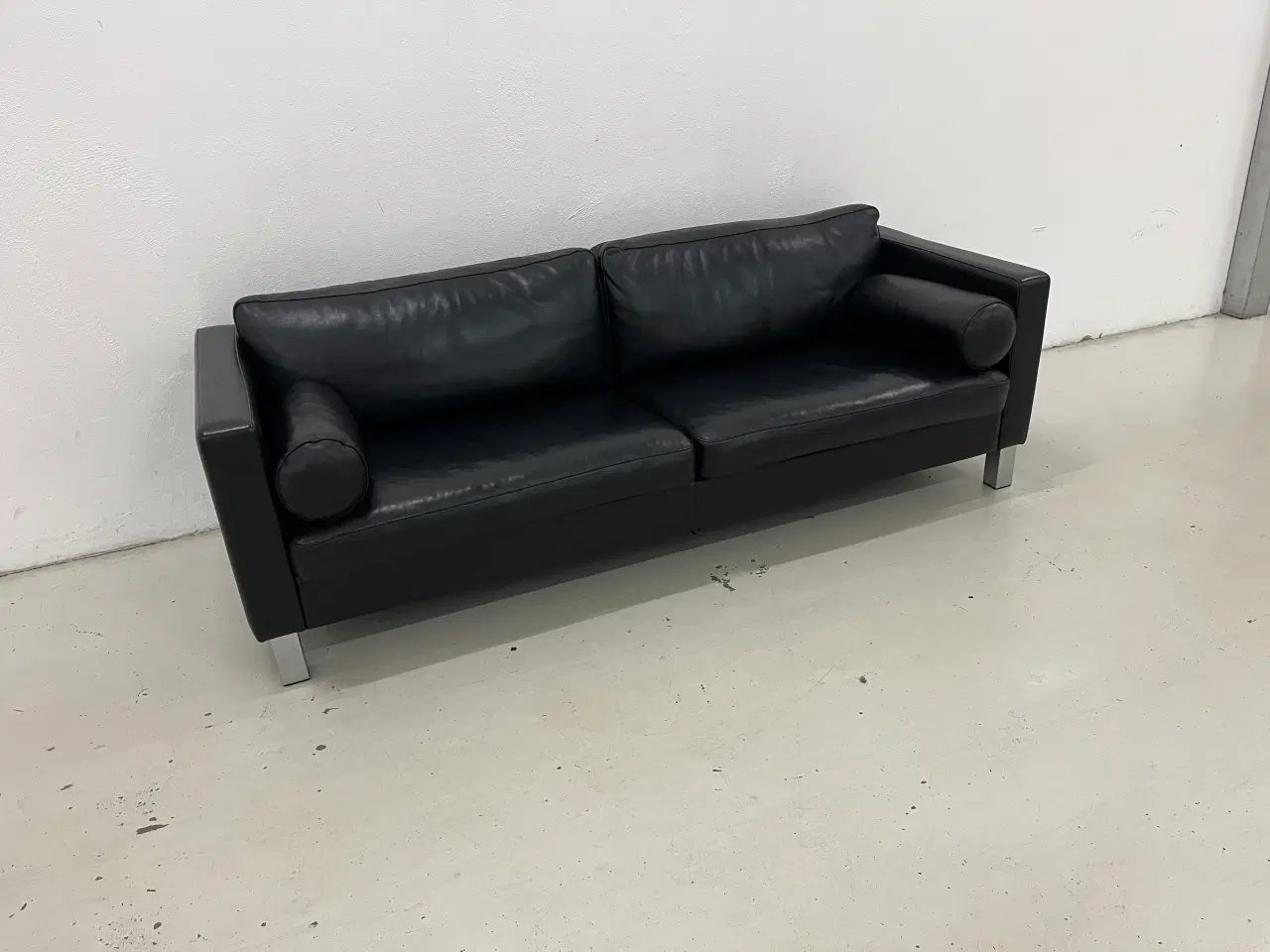 Billede 3 - Mogens Hansen MH321 3Pers.Sofa i sort semianilin.