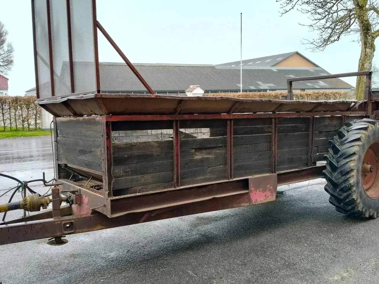 Billede 3 - Uggerby Staldgødningsspreder