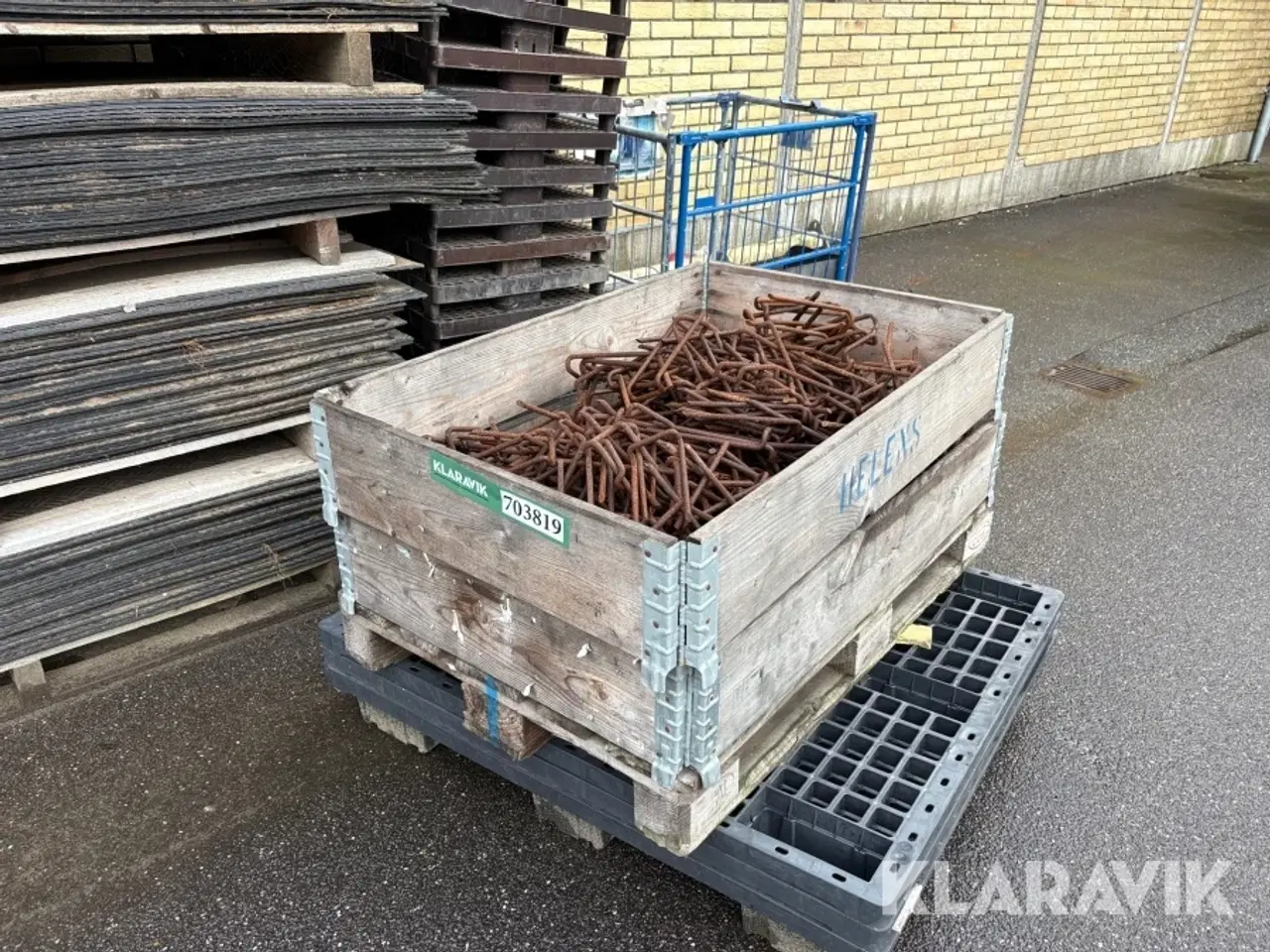 Billede 1 - Pløkker til køreplader ukendt antal