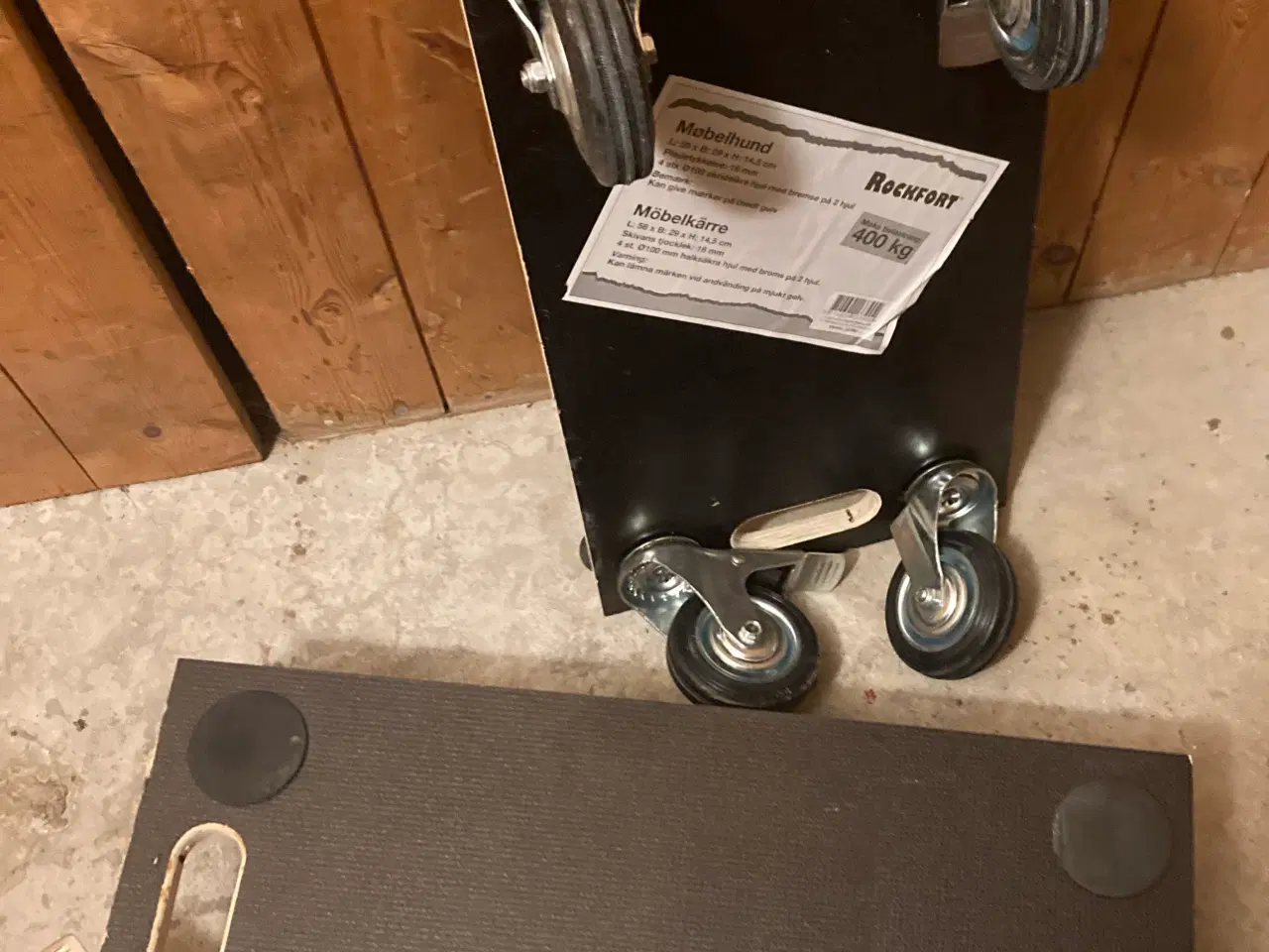 Billede 1 - Møbelhund 2 stk.