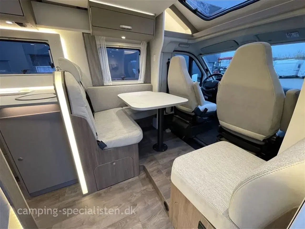 Billede 5 - 2024 - Carado T 447 PRO+   Pæn og velholdt Autocamper - Carado T 447 Pro+ fra 2024 - Kan nu opleves hos Camping-specialisten i Silkeborg