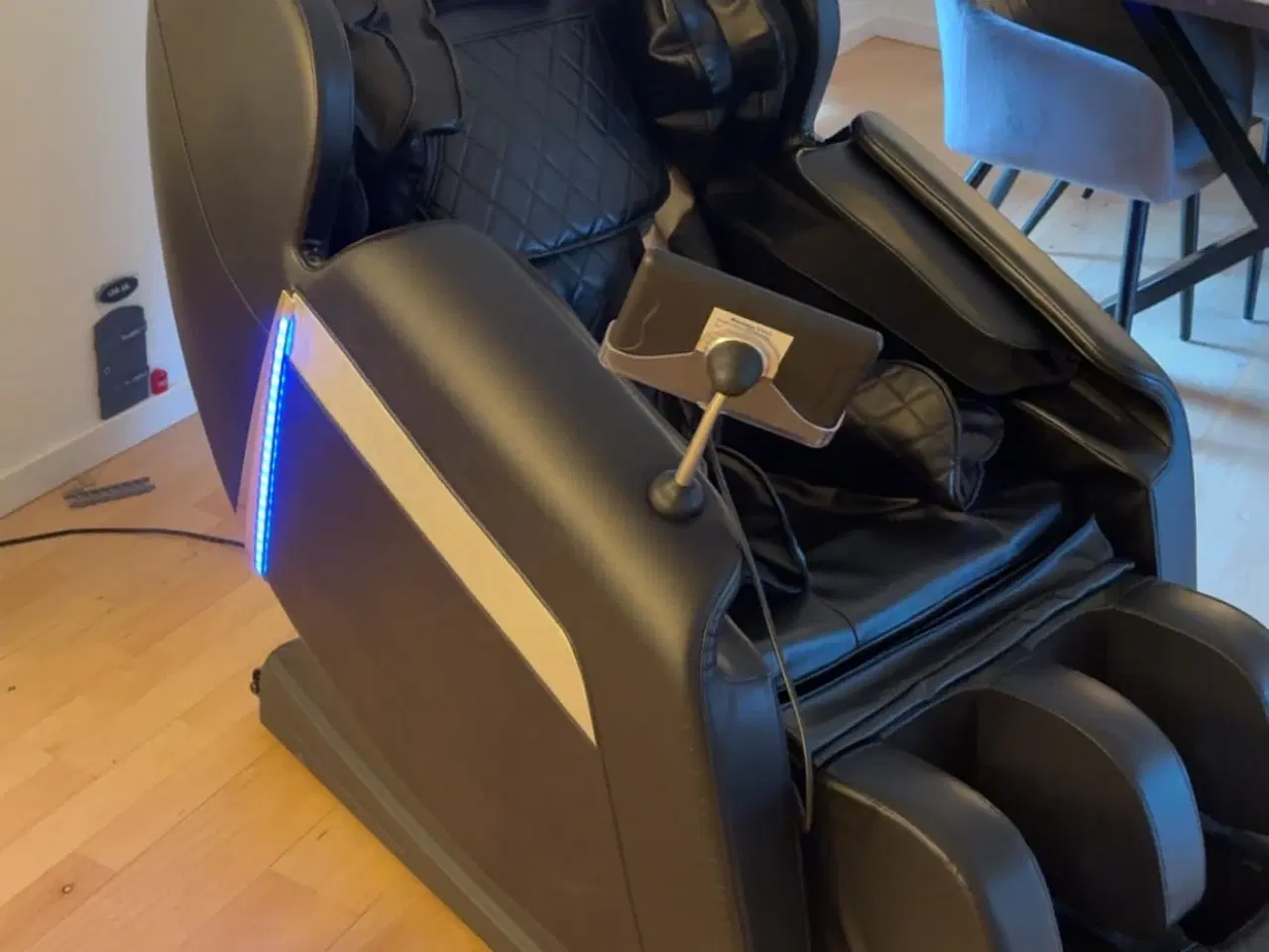 Billede 2 - Rigtig fin massagestol