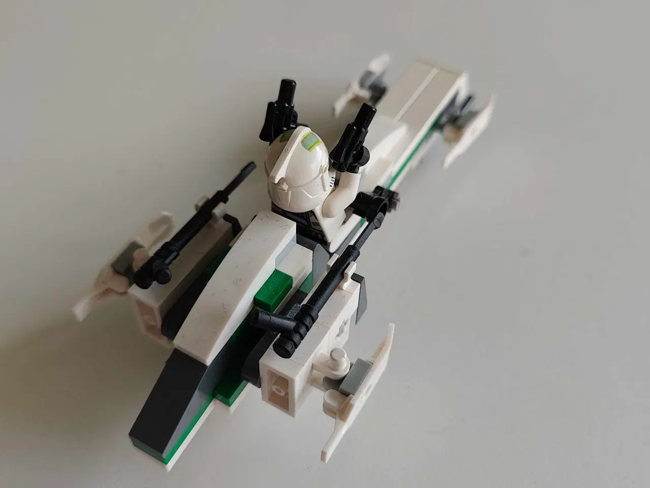 Billede 2 - Lego Star Wars sæt 7913-1: Clone Trooper battle pa