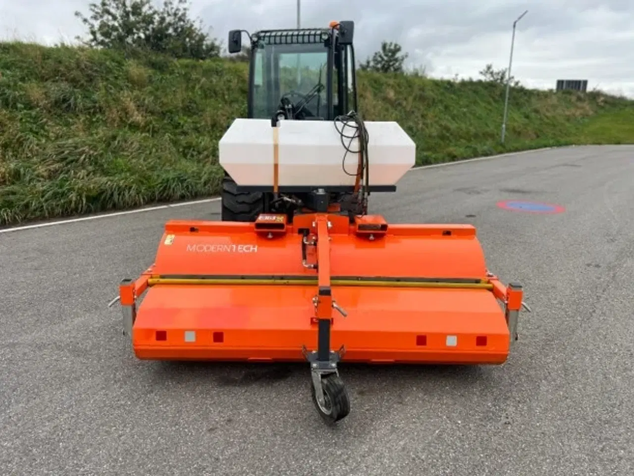 Billede 4 - ModernTech ZML180 kost / Giant skifte