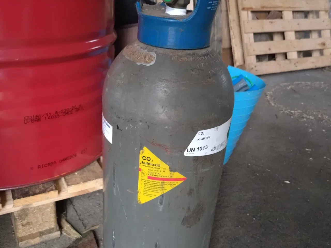 Billede 1 - Co2 flaske og manometer 