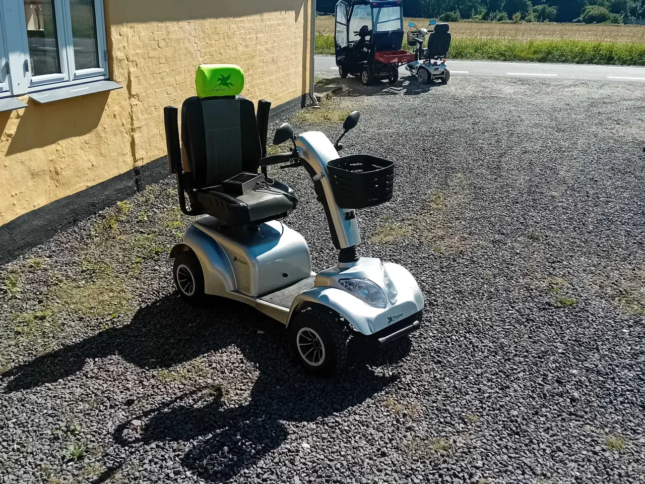 Billede 2 - Pegasus Svalen 4 hjulet scooter 