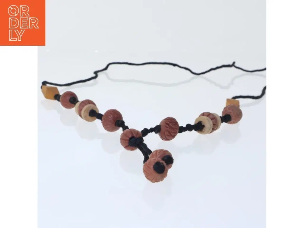 Billede 2 - Halskæde med træperler (str. 96 cm)