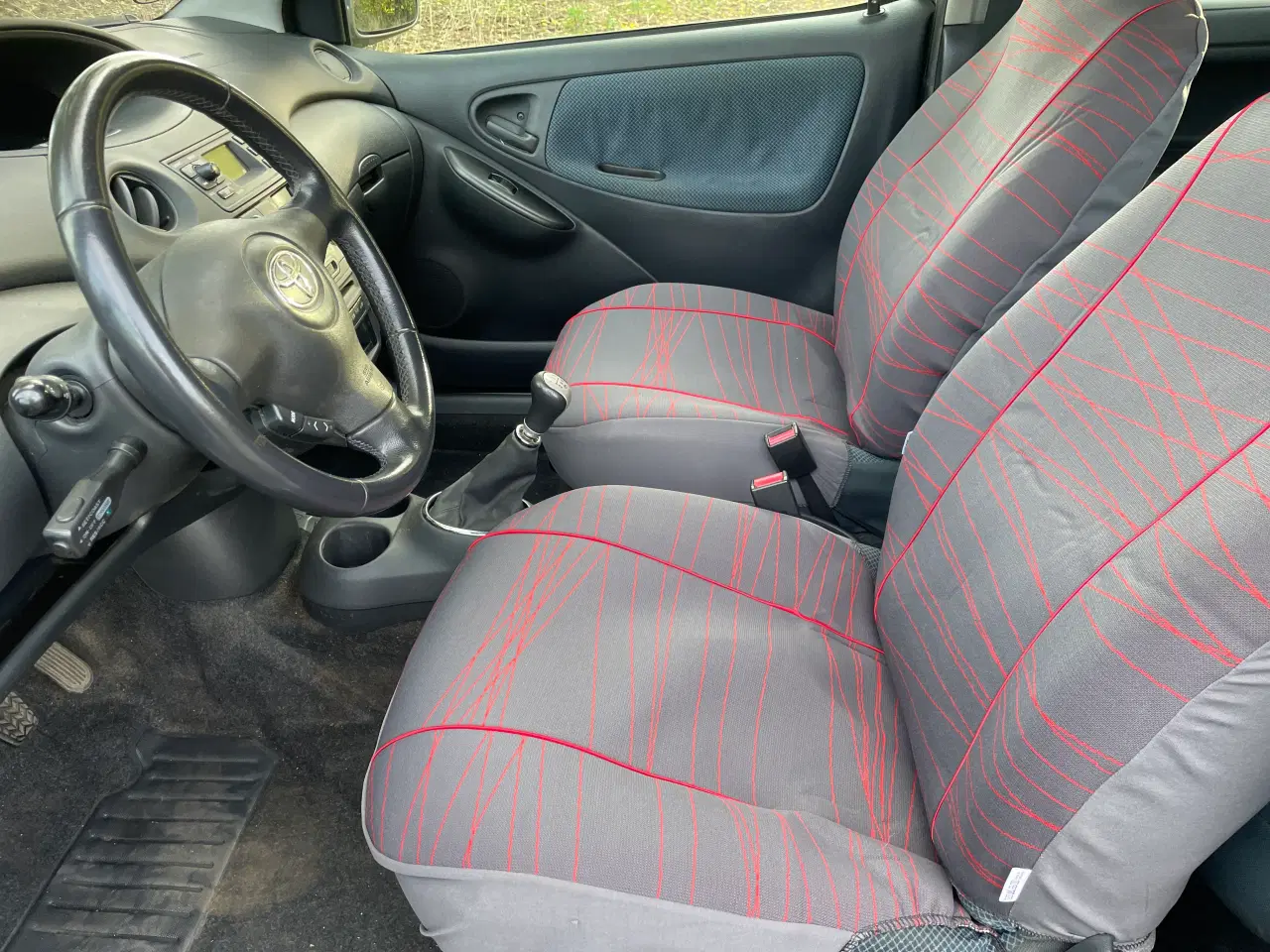 Billede 4 - Meget fornuftig og velkørende bil.