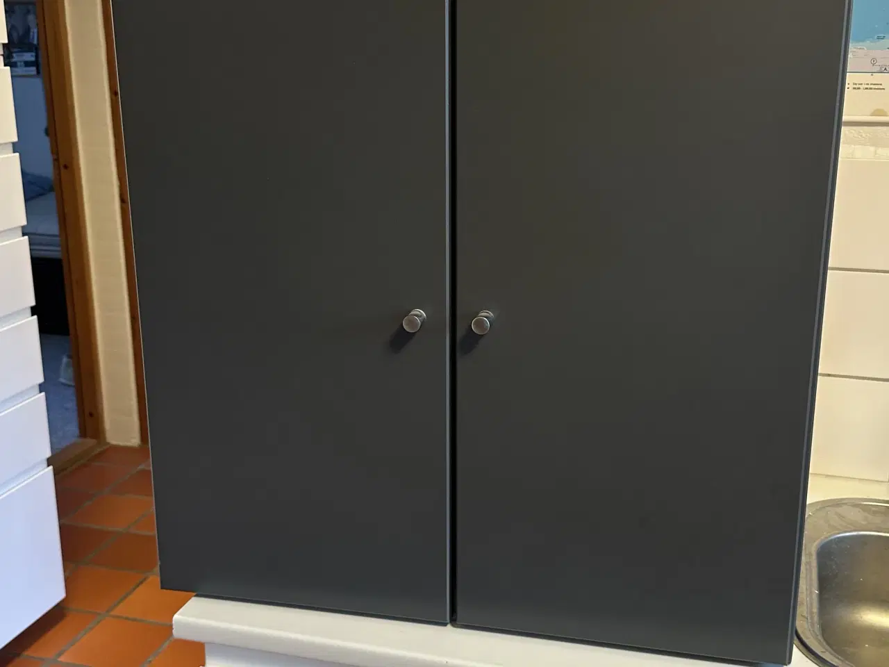 Billede 2 - Antracitgrå Kubeskab