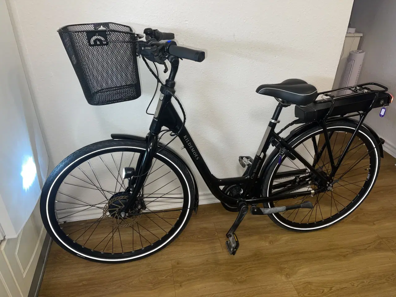 Billede 1 - flot Kildemoes dame elcykel 28"  7 gear. 