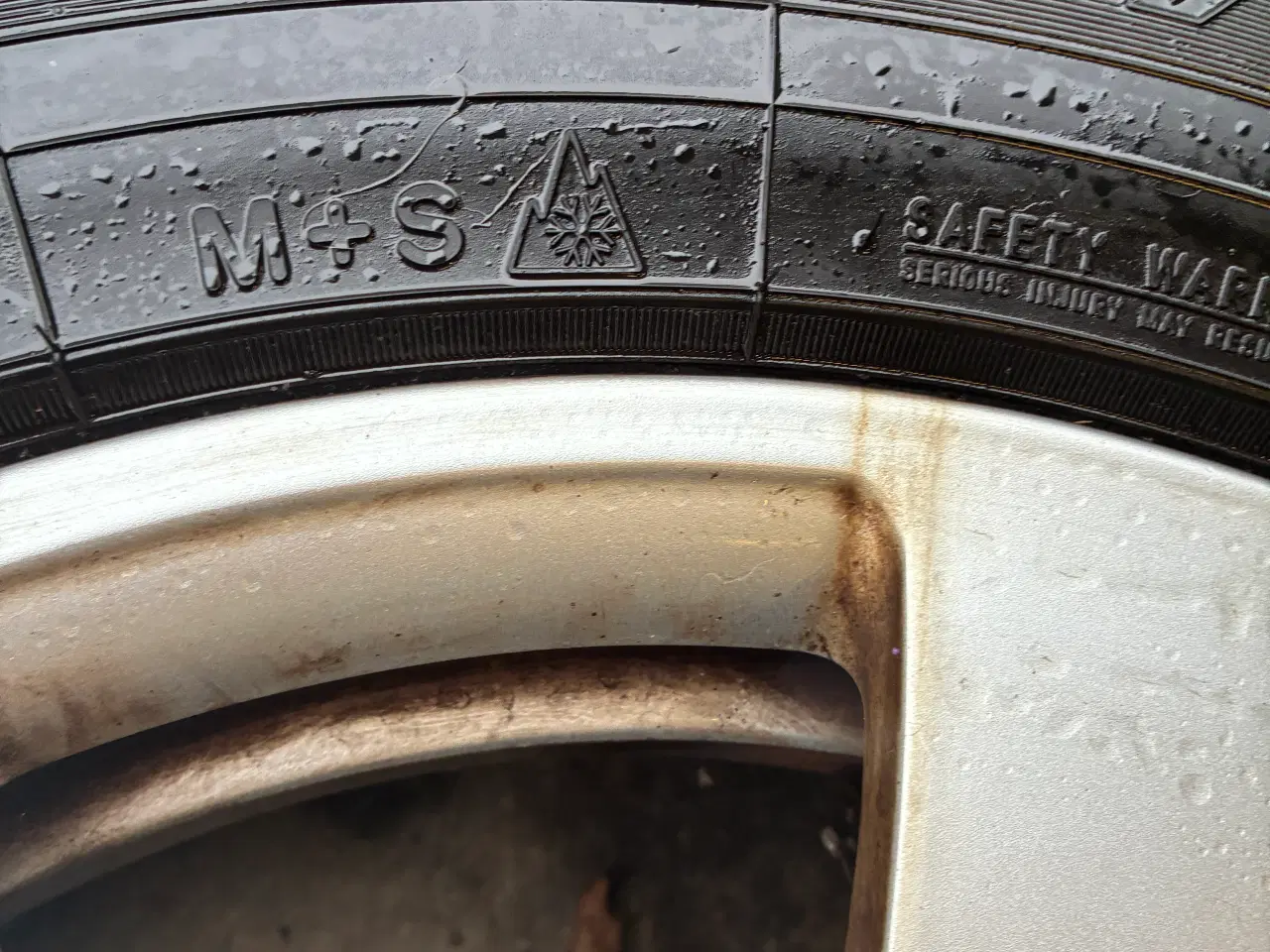 Billede 5 - Originale Mercedes alufælge med gode vinterdæk