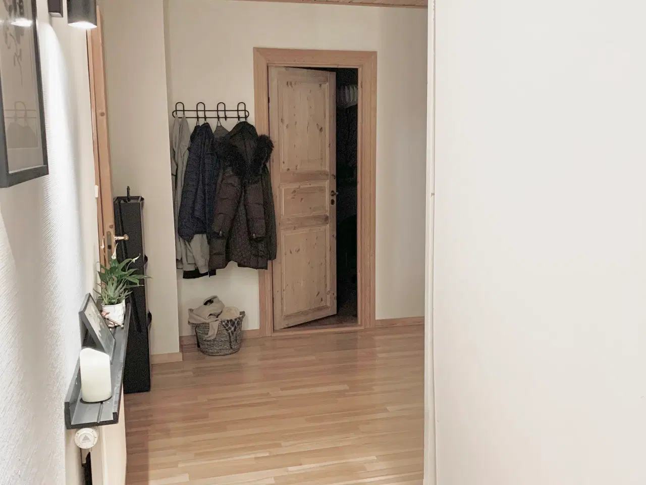 Billede 2 - Hus i fredelige omgivelser