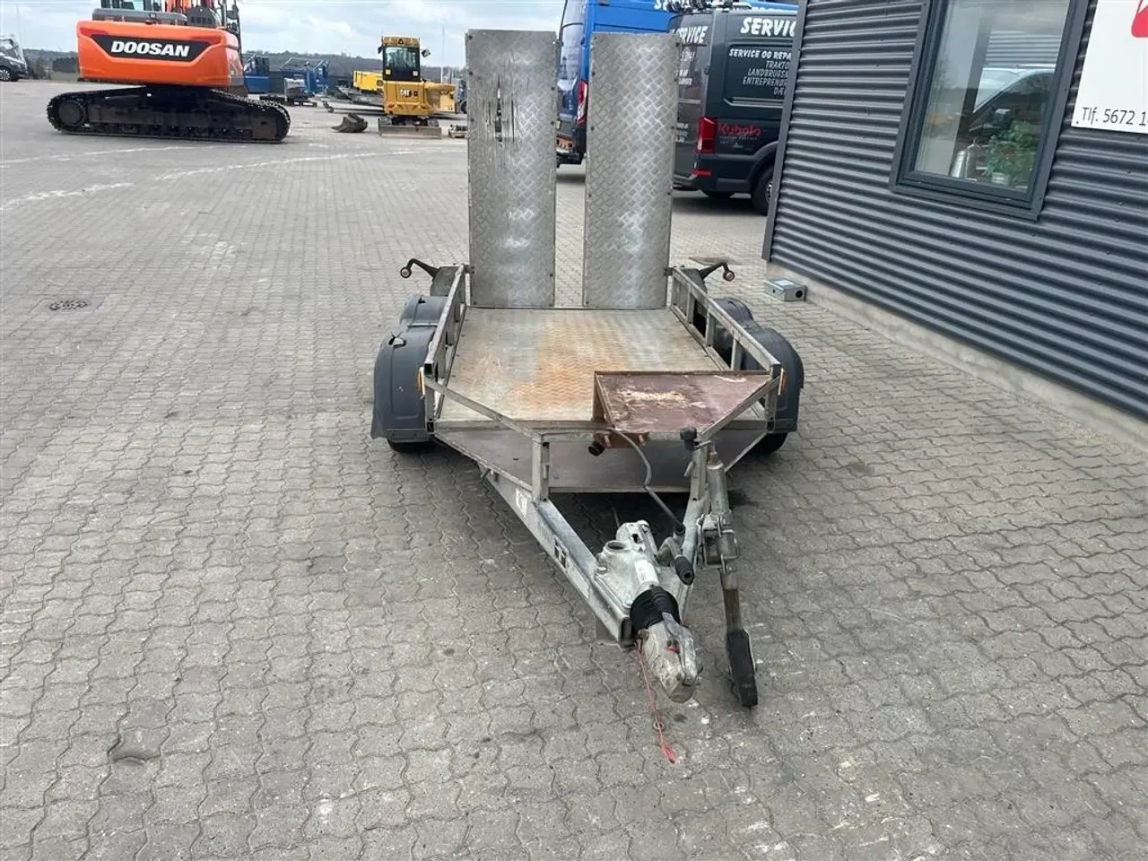 Billede 10 - Ifor Williams Model 4 lille maskintrailer med ramper.