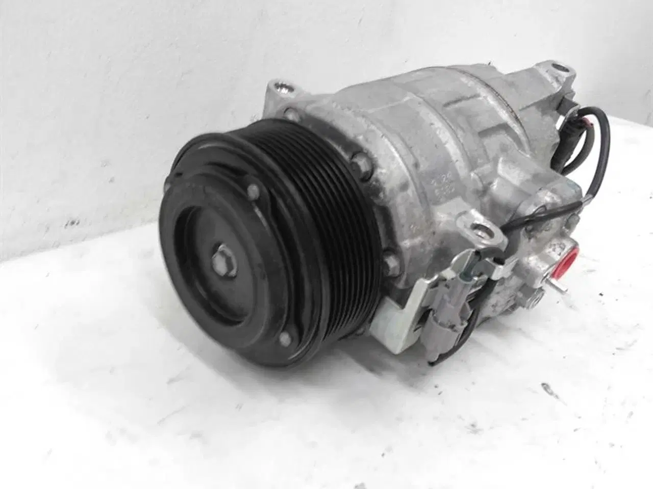 Billede 1 - Klima-kompressor med magnetkobling R134A/R1234YF Som ny kun kørt 10km Original BMW C46516