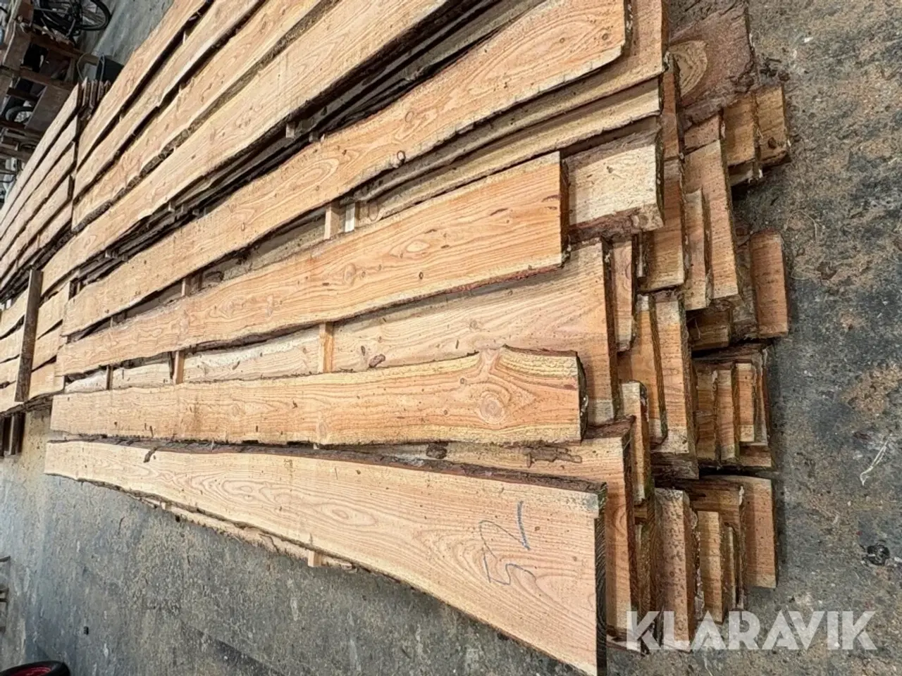 Billede 1 - Lærke træs planker 52 styk