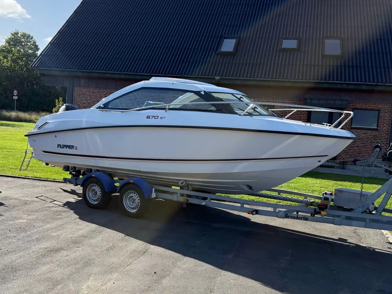 Billede 1 - FLOT FLIPPER 670/700ST MED BOVPROPEL