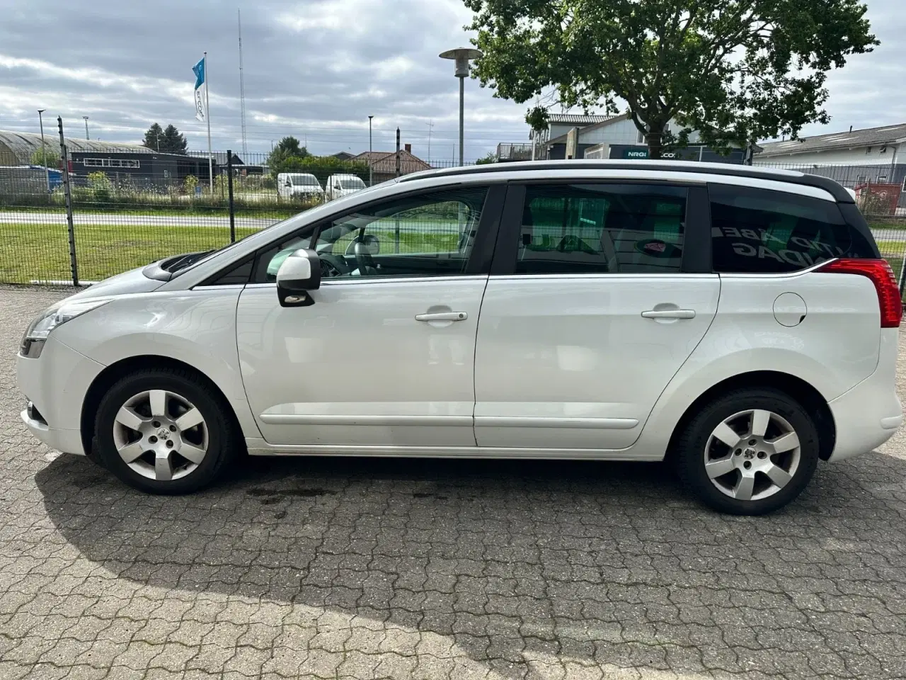Billede 5 - Peugeot 5008 1,6 HDi 110 Premium 7prs