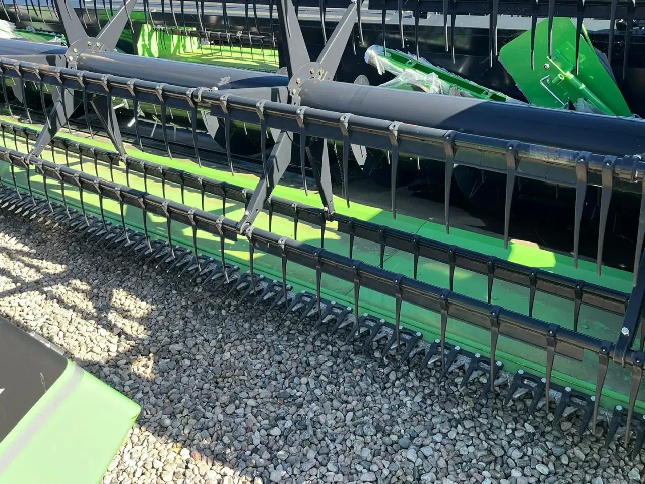 Billede 21 - Deutz-Fahr C7206 With 24feed - 7.2m header. New and unused Combine together with 7.2m header