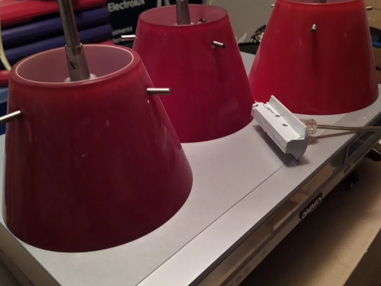 Billede 5 - 3stk lamper i rød hånd plæst med 200 loft skinde 