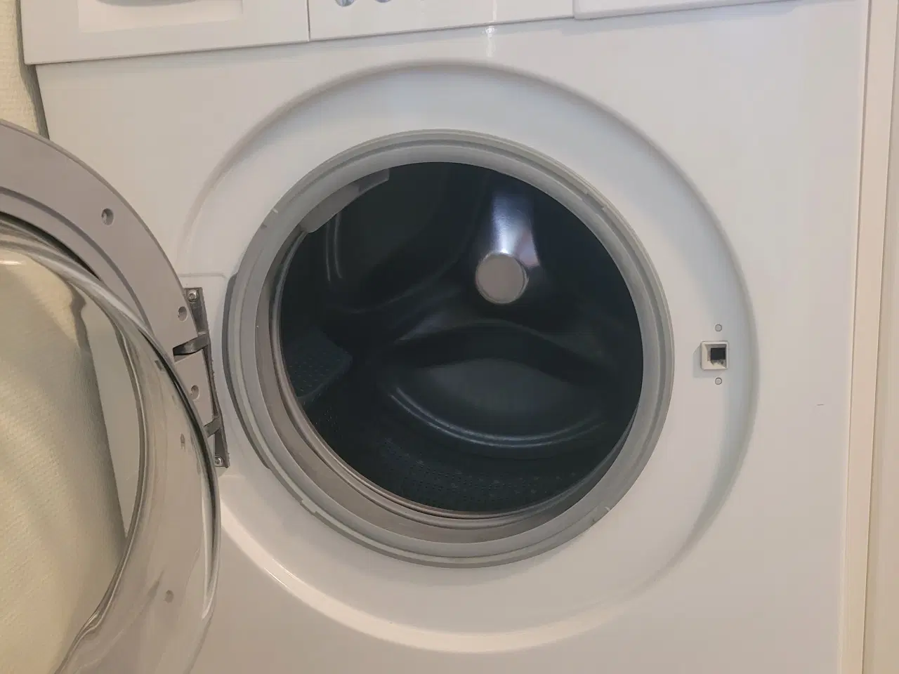 Billede 2 - 2021 Bosch vaskemaskine..virker 100%
