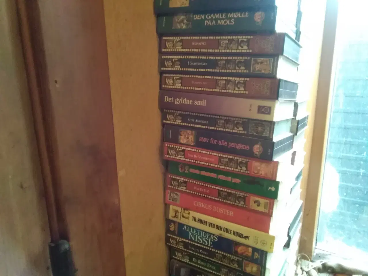 Billede 5 - 400 gl dk Byt m lign på DVD 20 kr pr stk Sender ik
