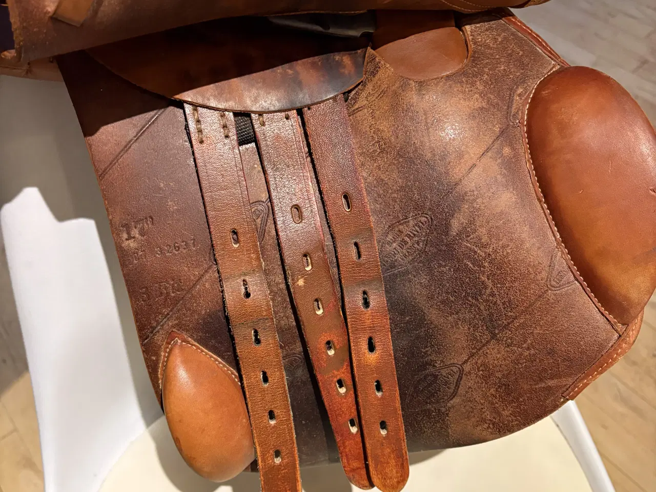 Billede 4 - HDR springsadel