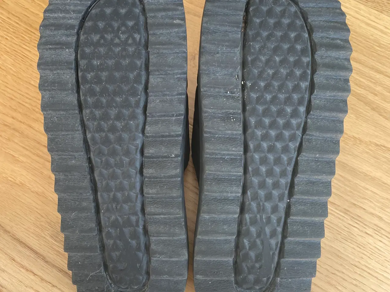 Billede 6 - Nike sorte sandaler
