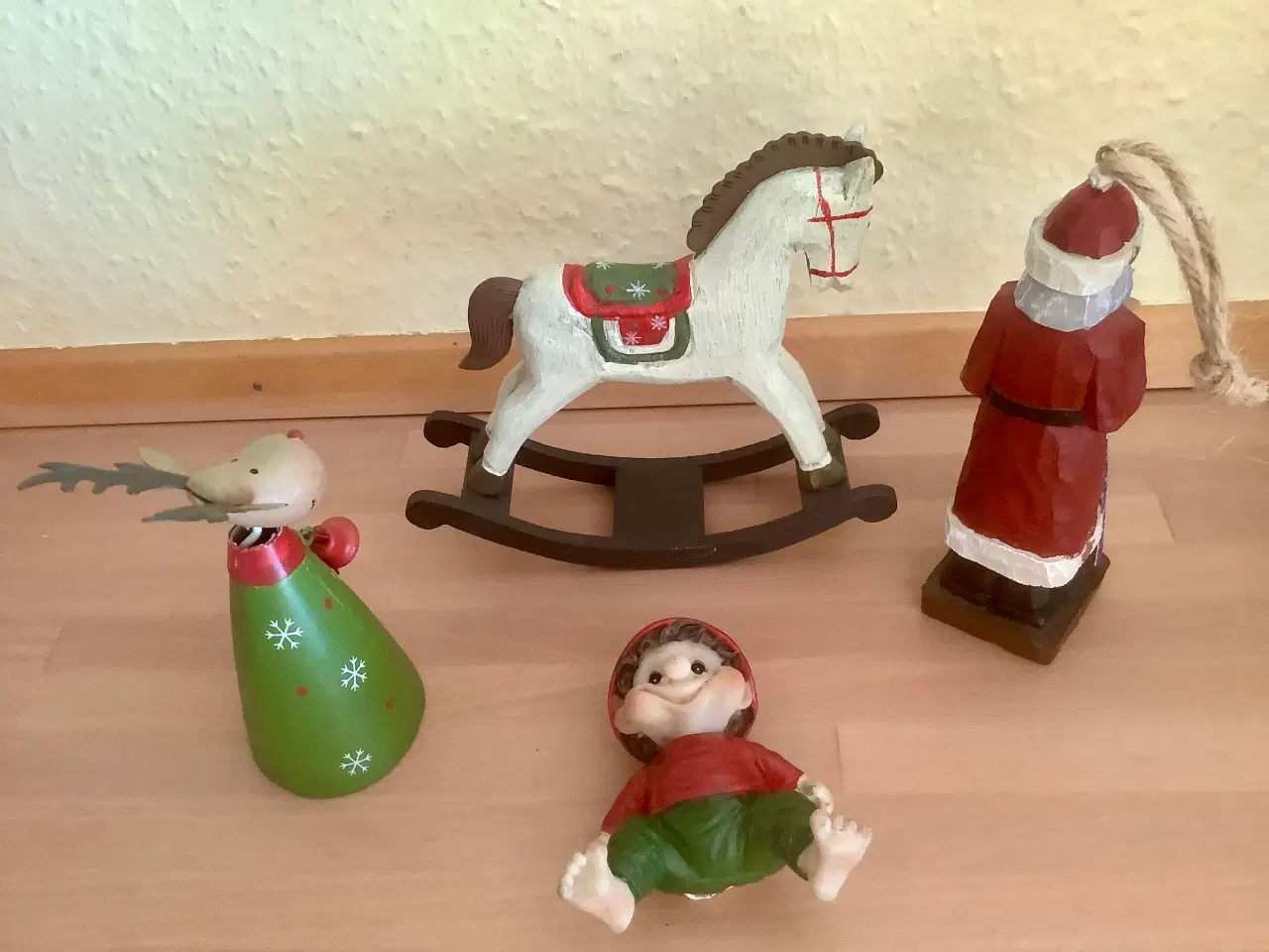 Billede 4 - Julepynt - Julemand - gyngehest - rensdyr og nisse
