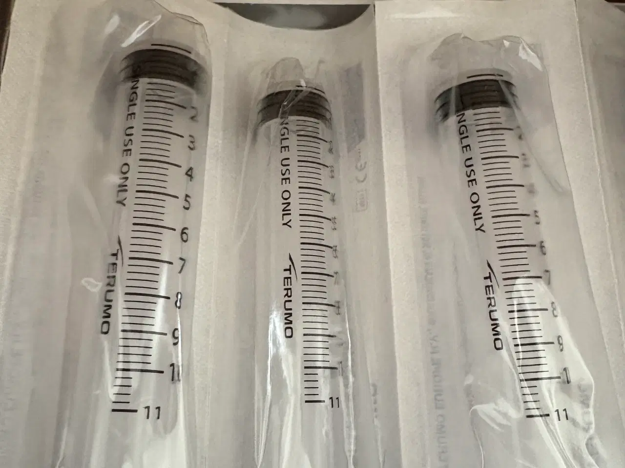 Billede 3 - Alle mulige sprøjter som bruges til nyfødte