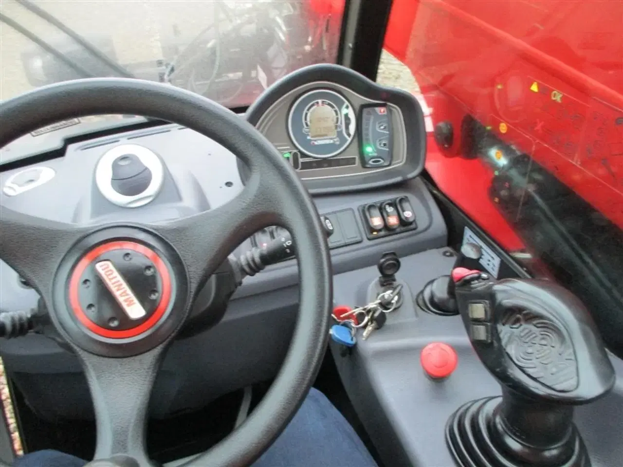 Billede 5 - Manitou MT625H Comfort Dansk maskine, med hydrauliske pallegafler.