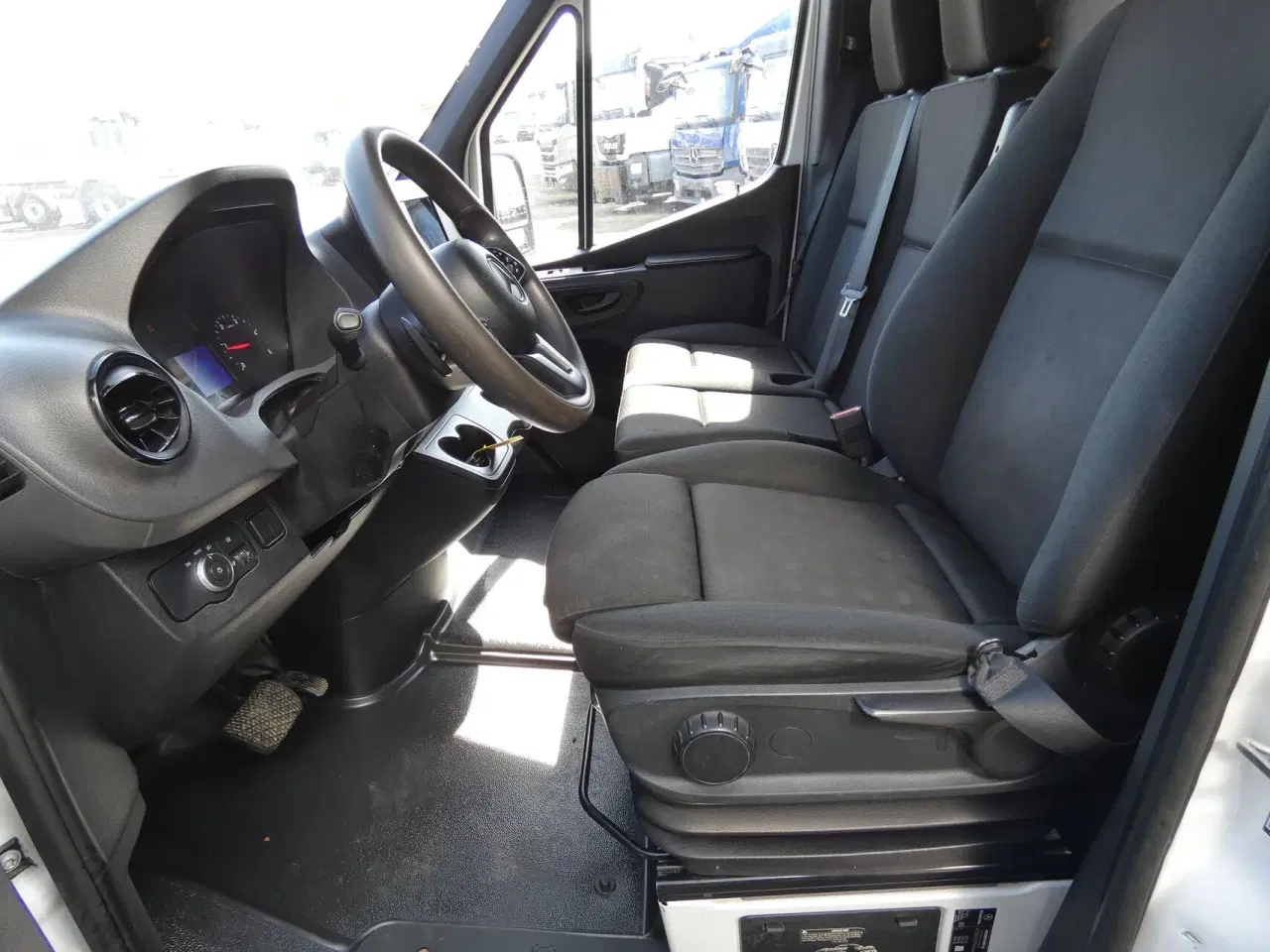 Billede 13 - Mercedes-Benz Sprinter 317 2,0 CDI A2 H2 RWD 9G-Tronic 170HK Van Aut.