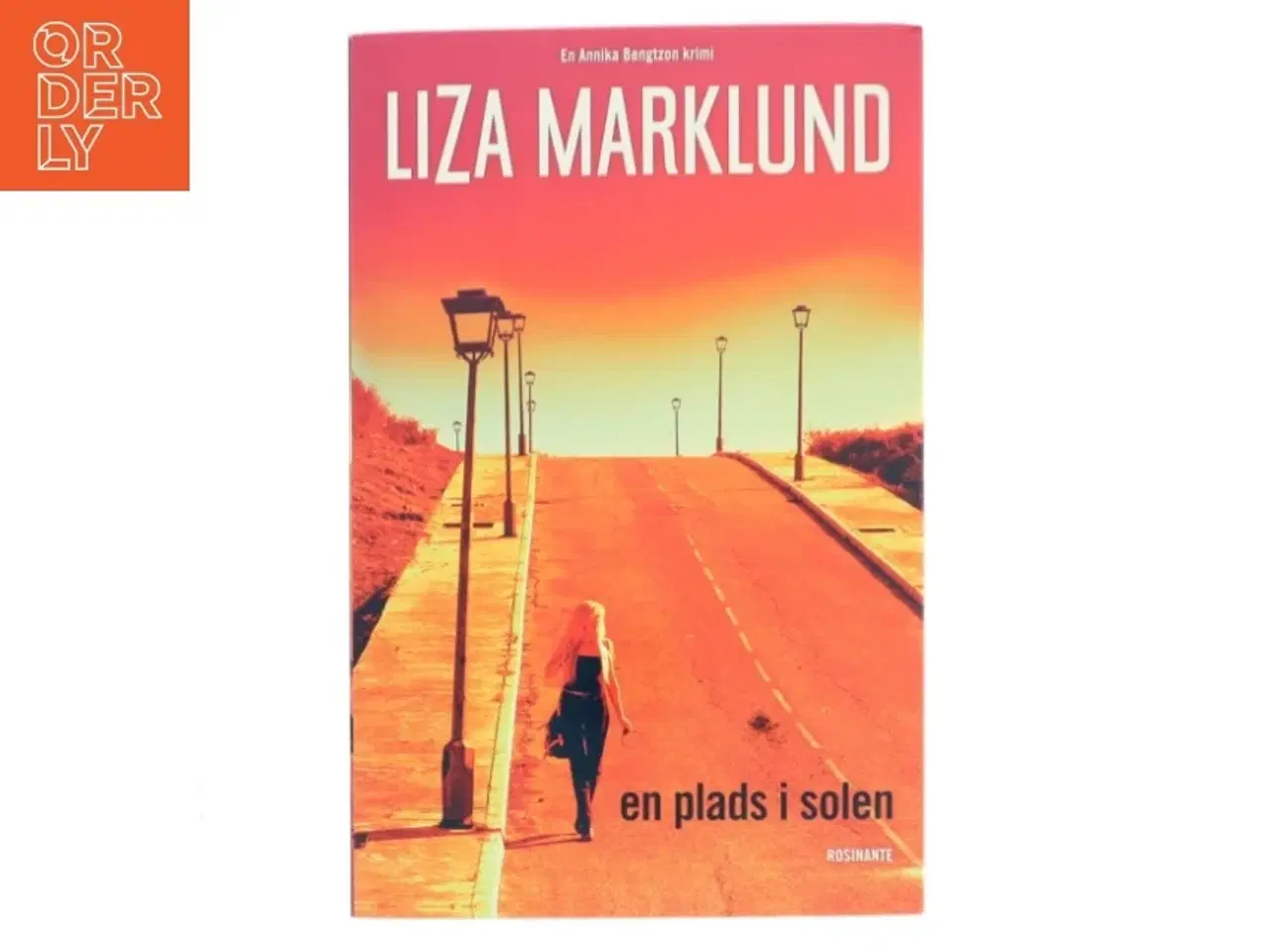 Billede 1 - En Plads I Solen af Liza Marklund (Bog)