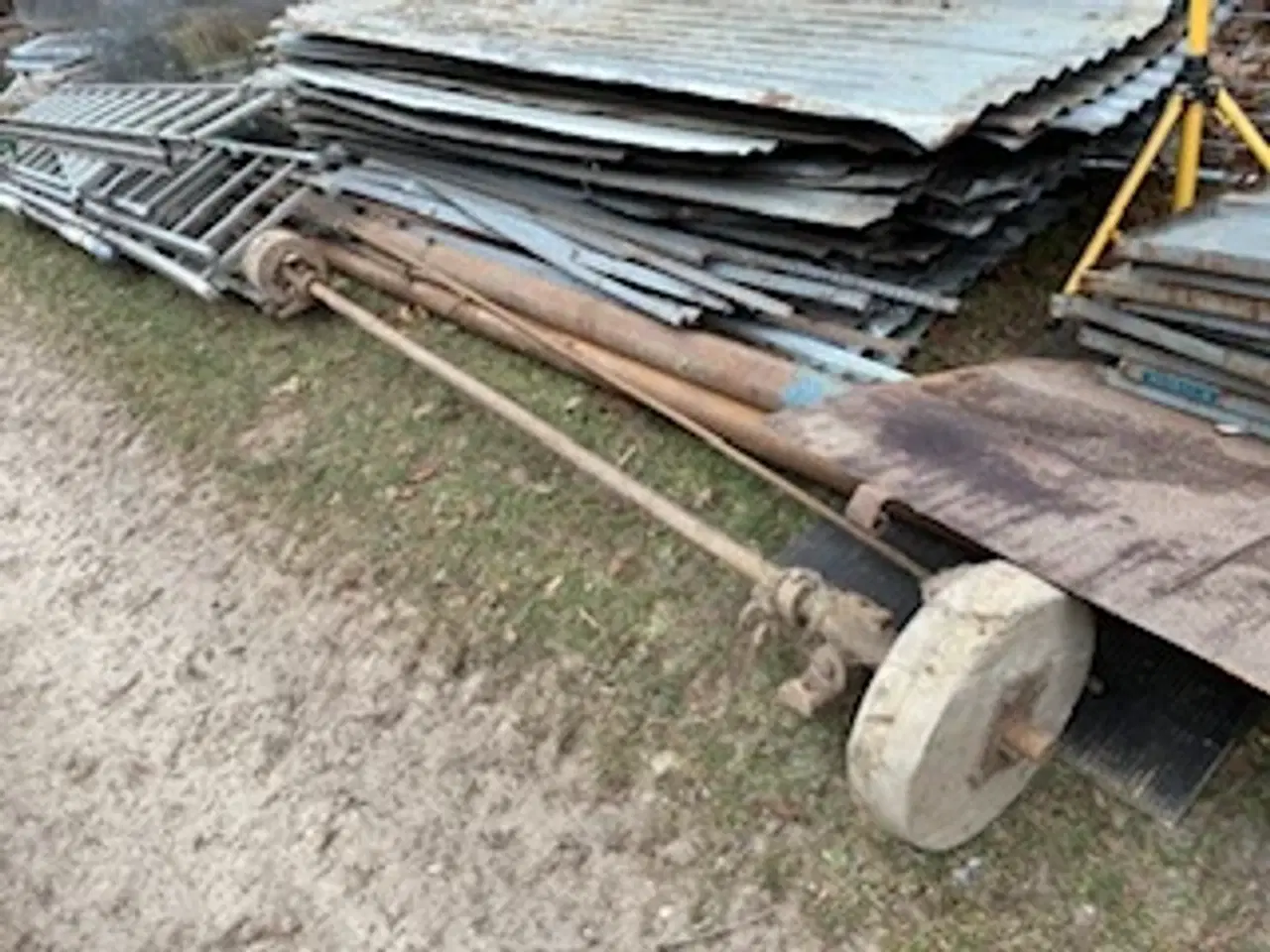 Billede 10 - Skrot - diverse stål og jern til afhentning