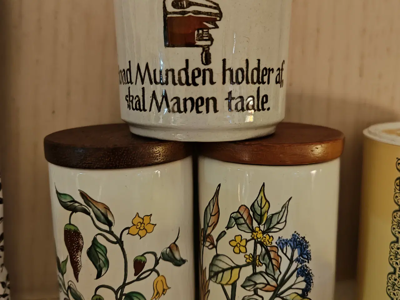 Billede 1 - 3 stk Krydderi bøtter Sennep, Paprika og Karry